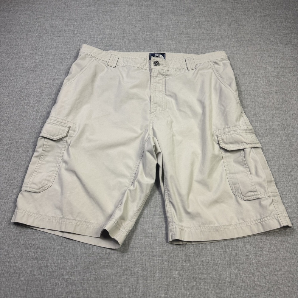 The North Face Ripstop Cargo Shorts Mens 40 Beige 11" Inseam Cotton Polyester